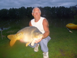 23lb mirror 22-8-11 time 21 08 tiger nut maize 003